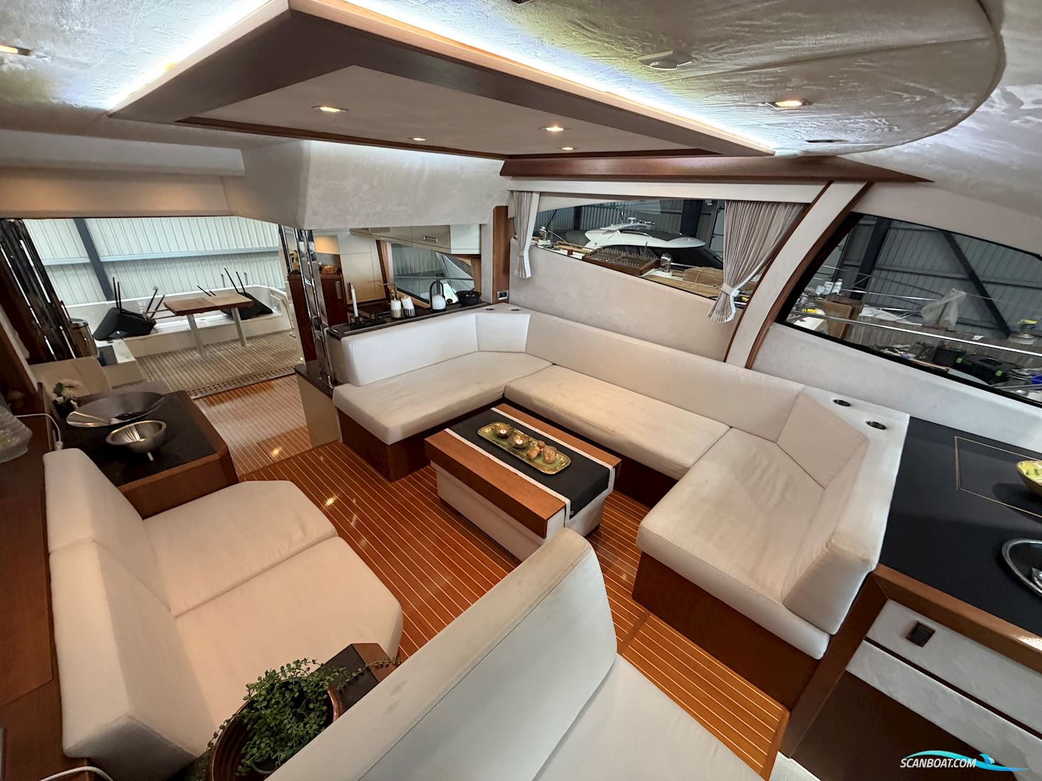 Galeon 550 Fly