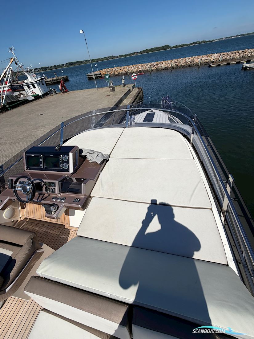 Galeon 550 Fly