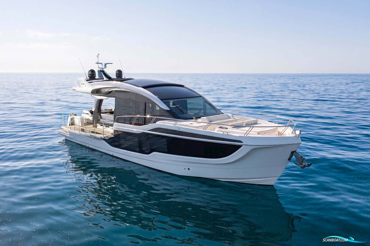 Galeon 570 Sky