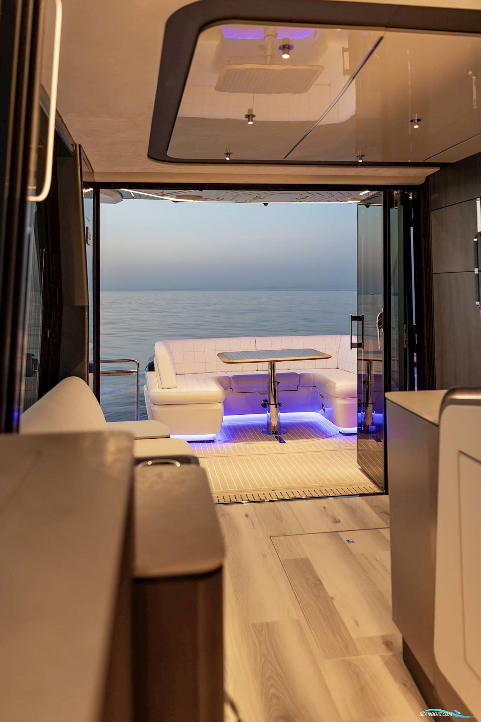 Galeon 570 Sky