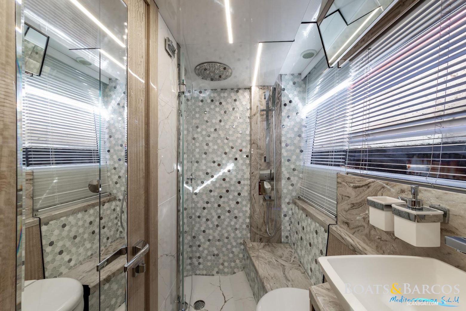 Galeon 640 Fly