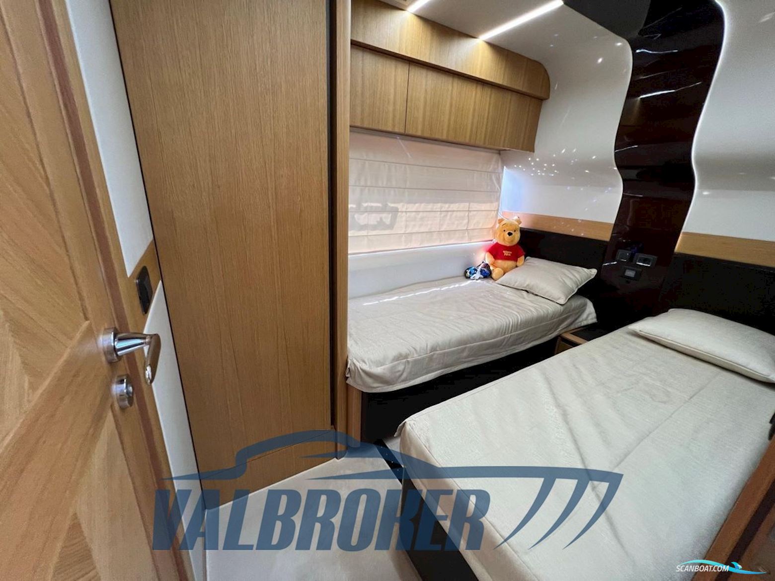 Galeon 680 FLY