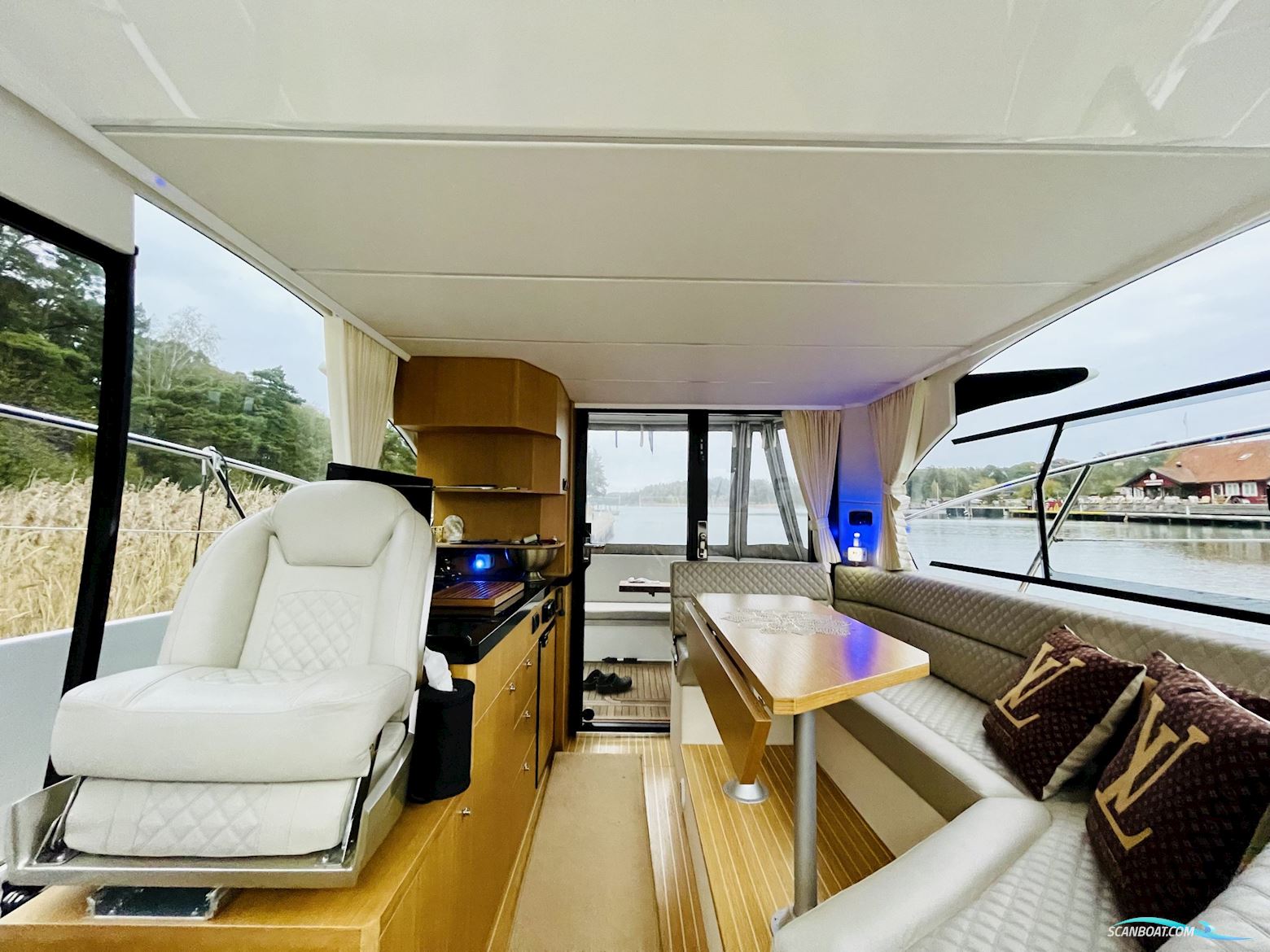 Galeon Galeon 360 Fly