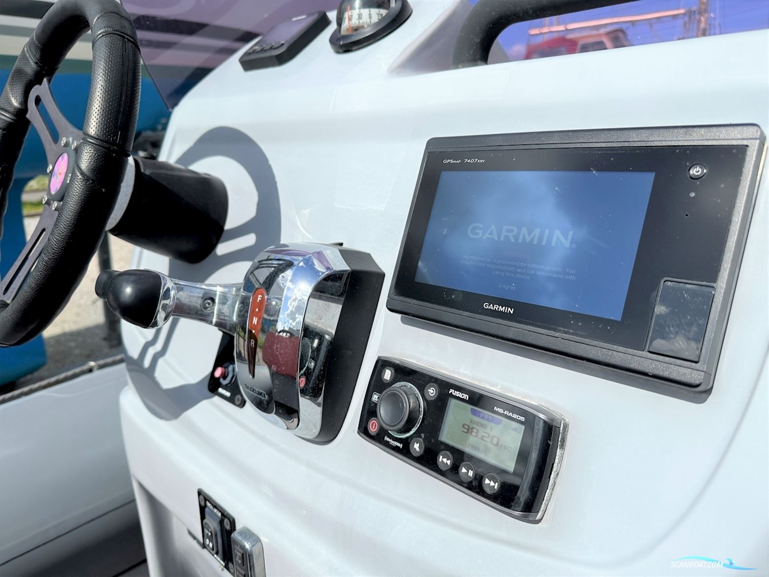 GEMINI Waverider 650