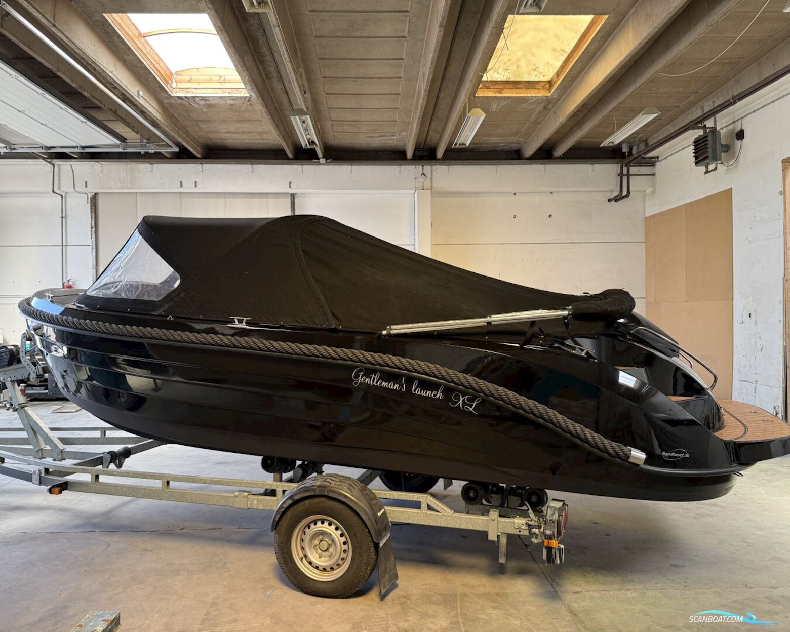 Gentleman’s Launch 600 XL