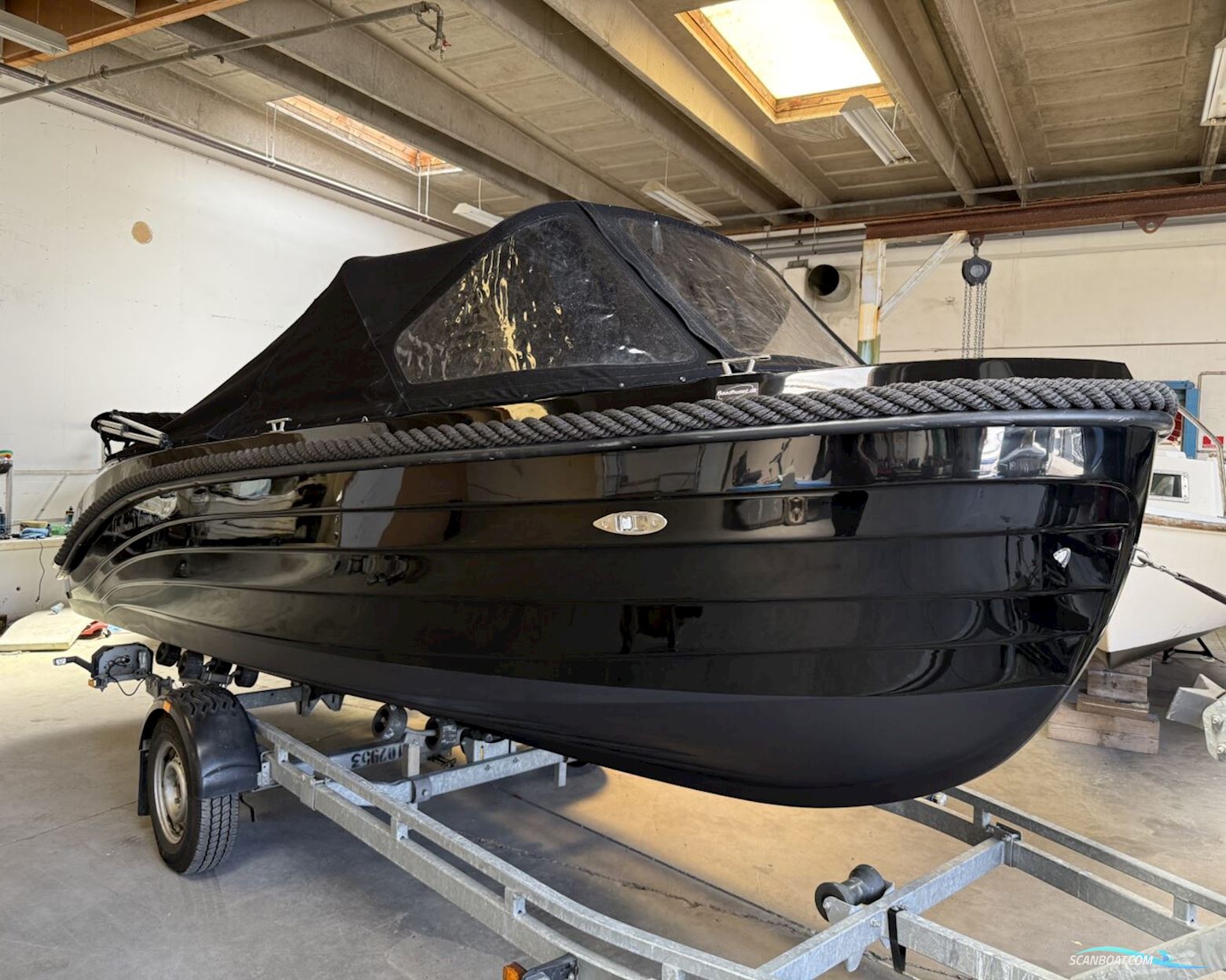 Gentleman’s Launch 600 XL