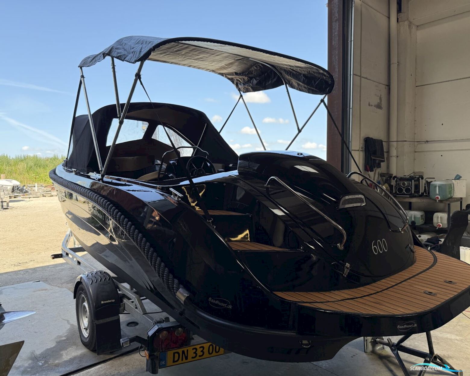 Gentleman’s Launch 600 XL