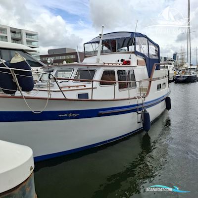 Gladstone Lyall & Co Aquila Queen Trawler 35 Motorboat 1981, with Iveco engine, Germany
