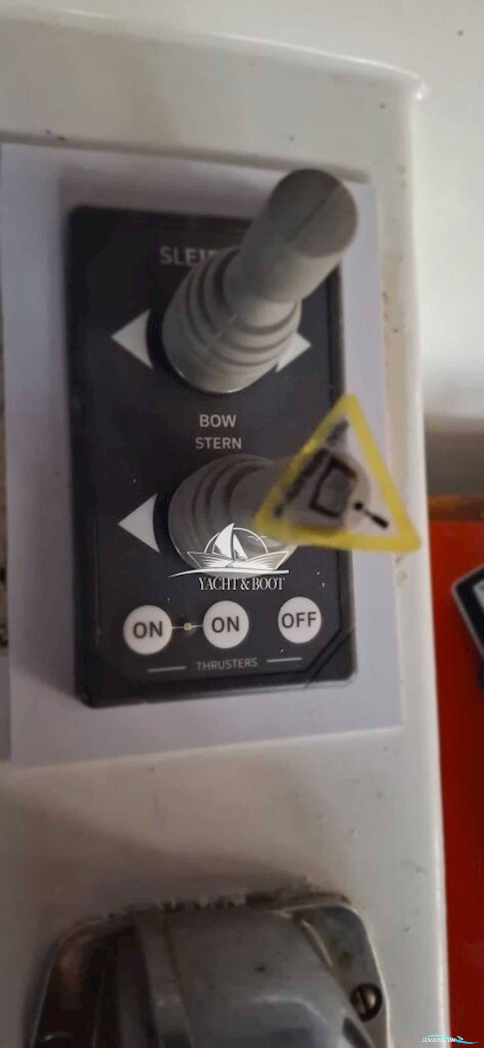 Gladstone Lyall & Co Gladstone Lyall & Co Aquila Queen Trawler 35