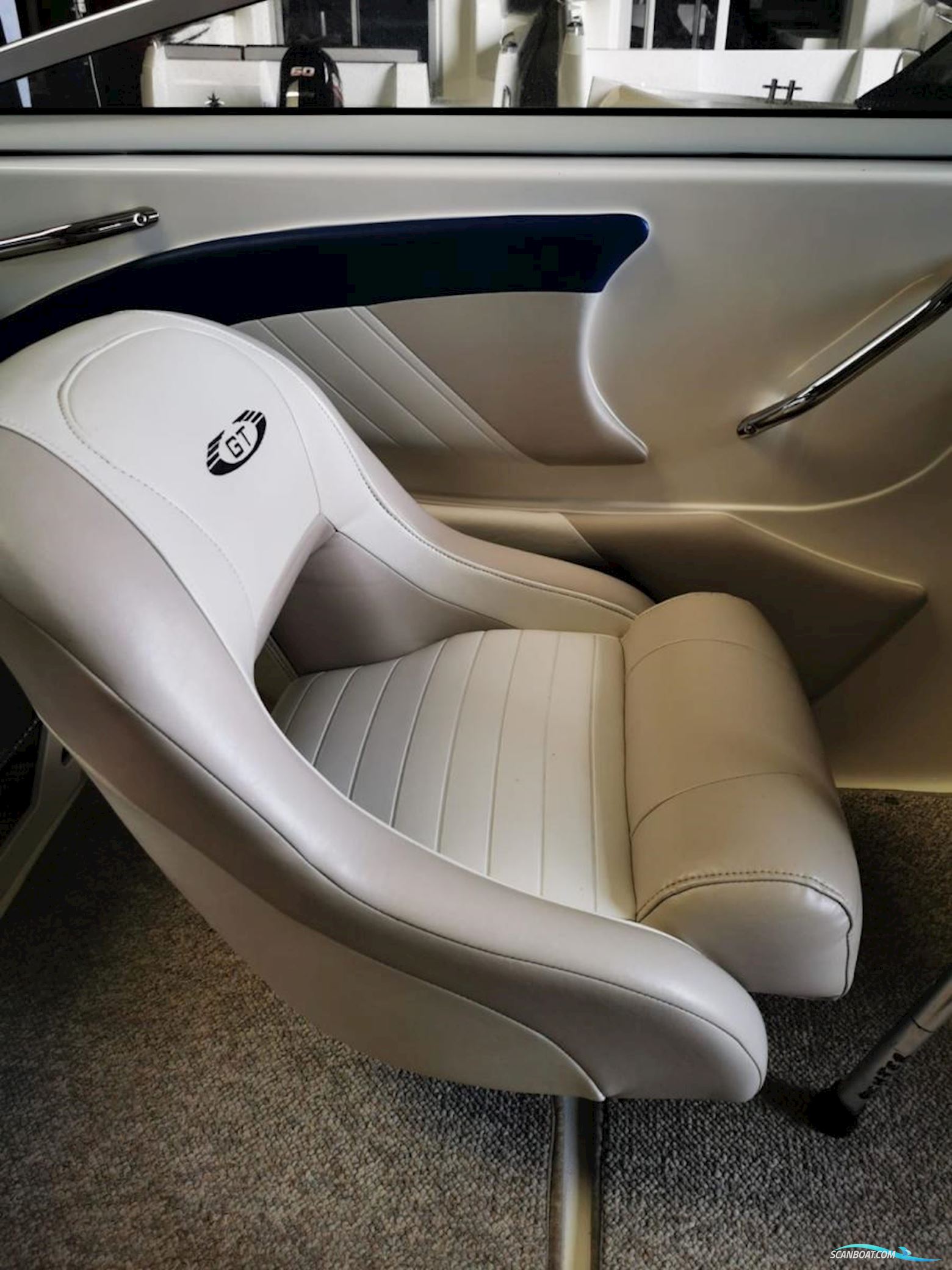 Glastron  GT 185