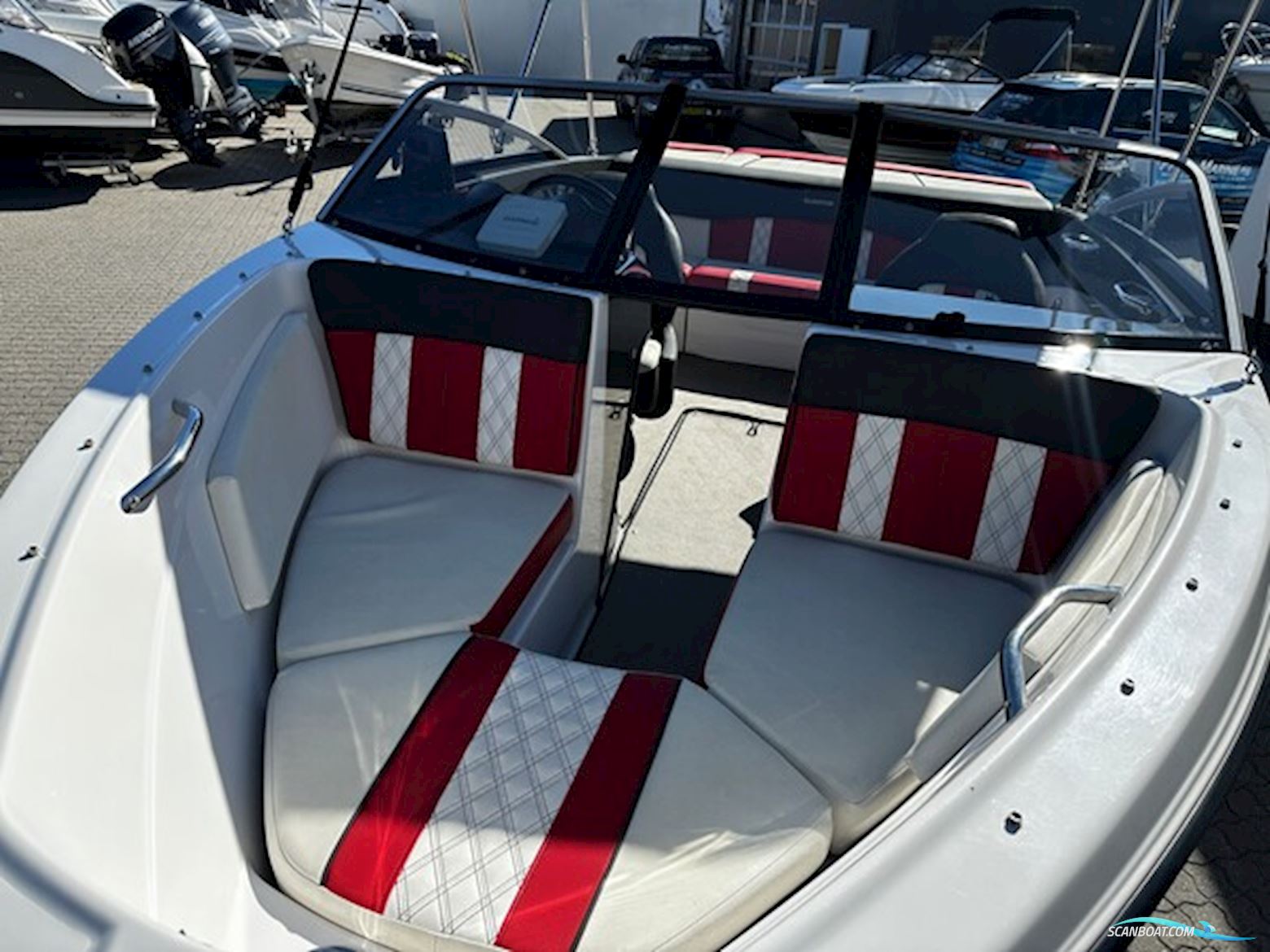 Glastron 185 GTS, MerCruiser 4.5 250 HK V6 (2017)