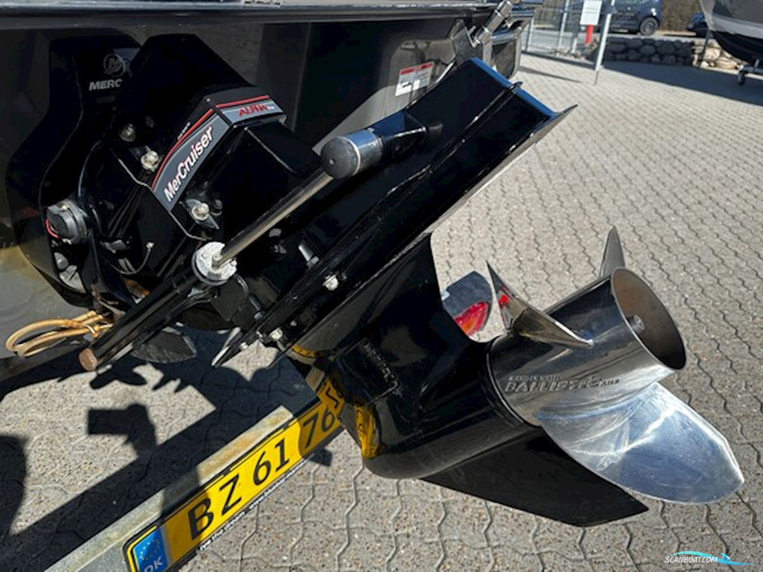 Glastron 185 GTS, MerCruiser 4.5 250 HK V6...