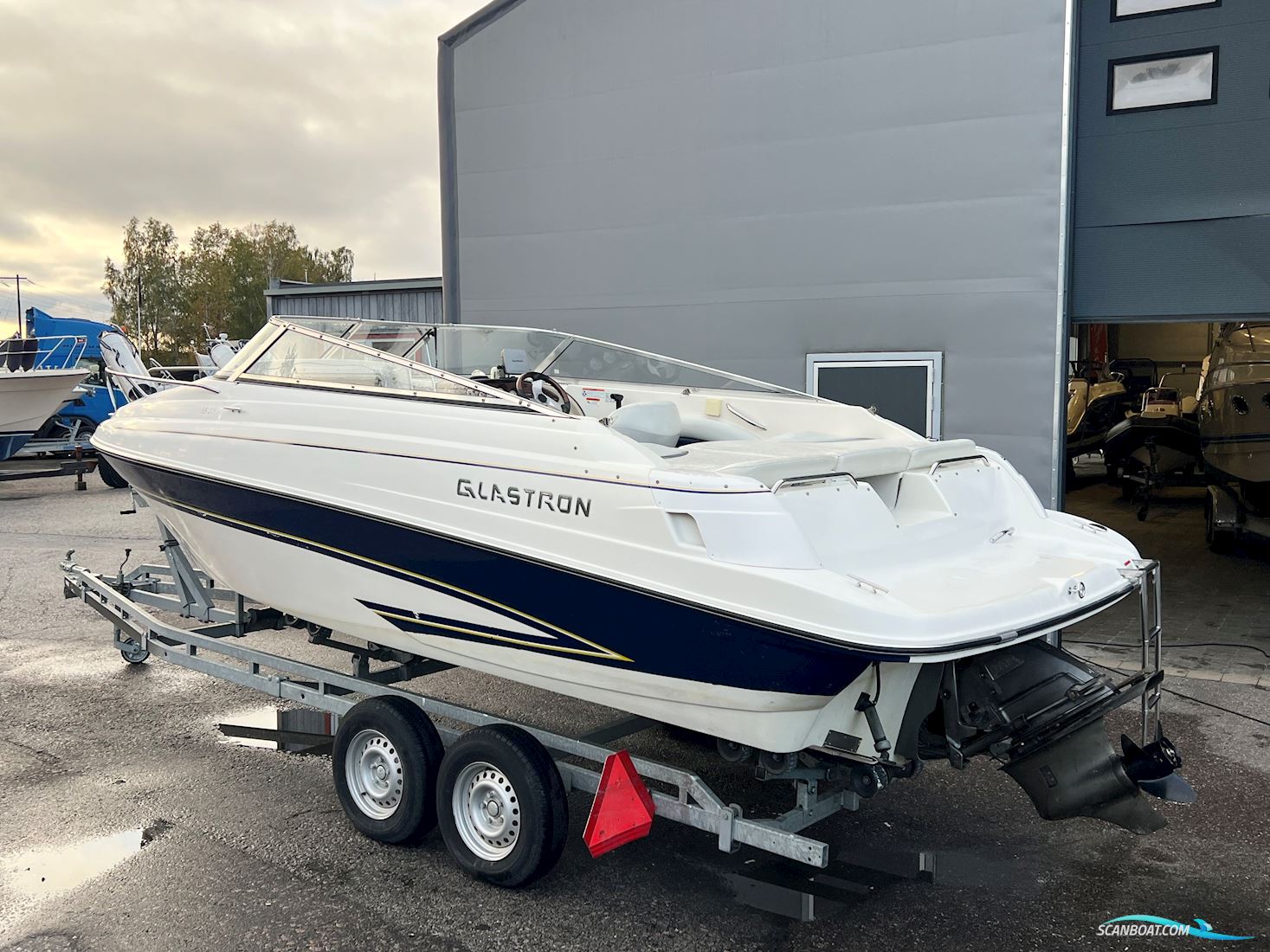 Glastron 219 GS Motorboat 2007, with Volvo Penta 5.0 GXI / DP-S engine, Sweden