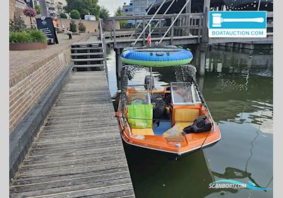 Glastron Bow Motorboat 1986, with Yamaha engine, The Netherlands