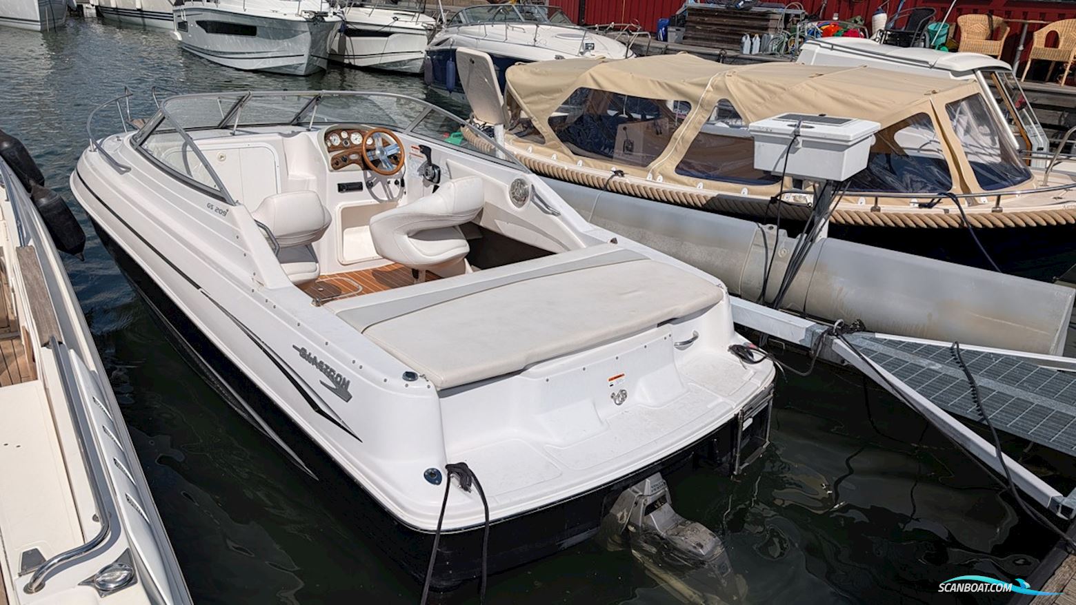 Glastron GS 209