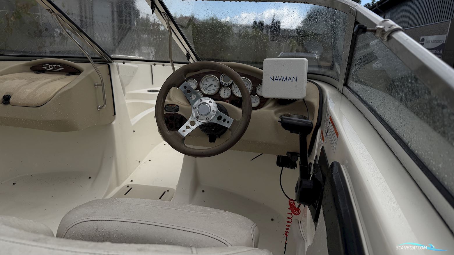 Glastron GT 185