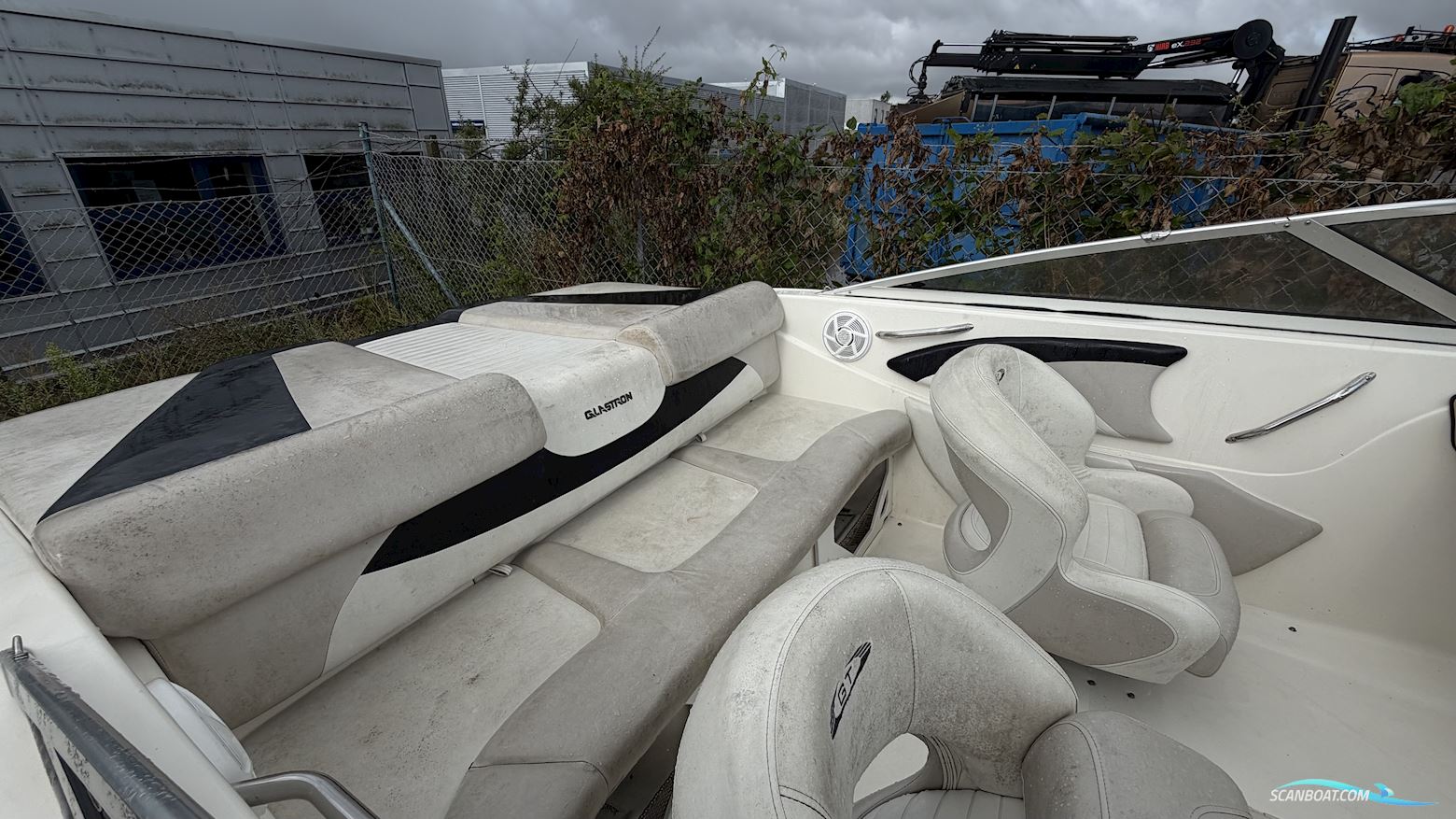 Glastron GT 185