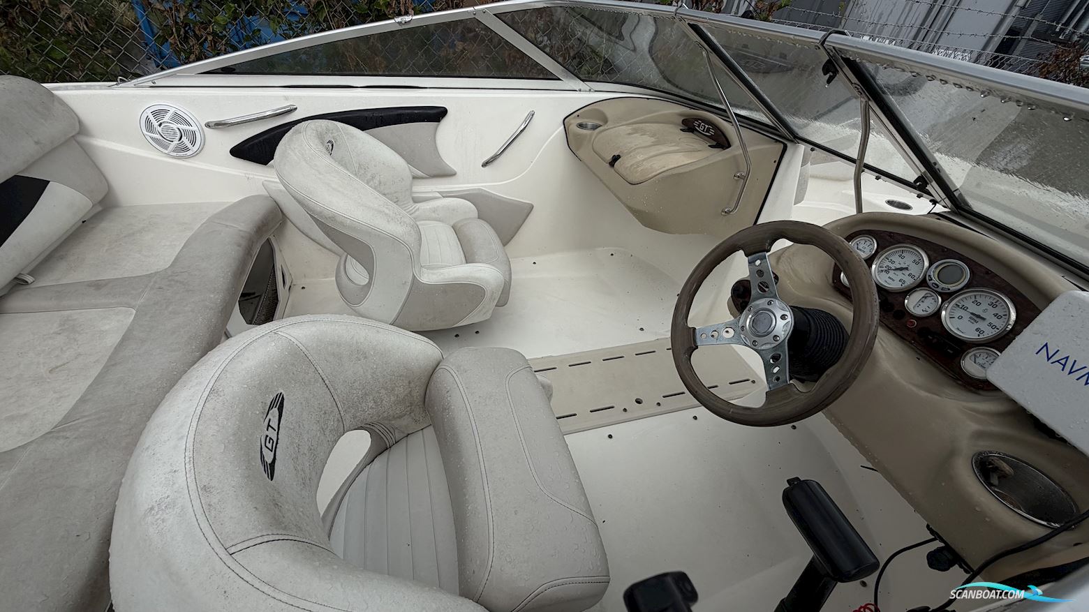 Glastron GT 185