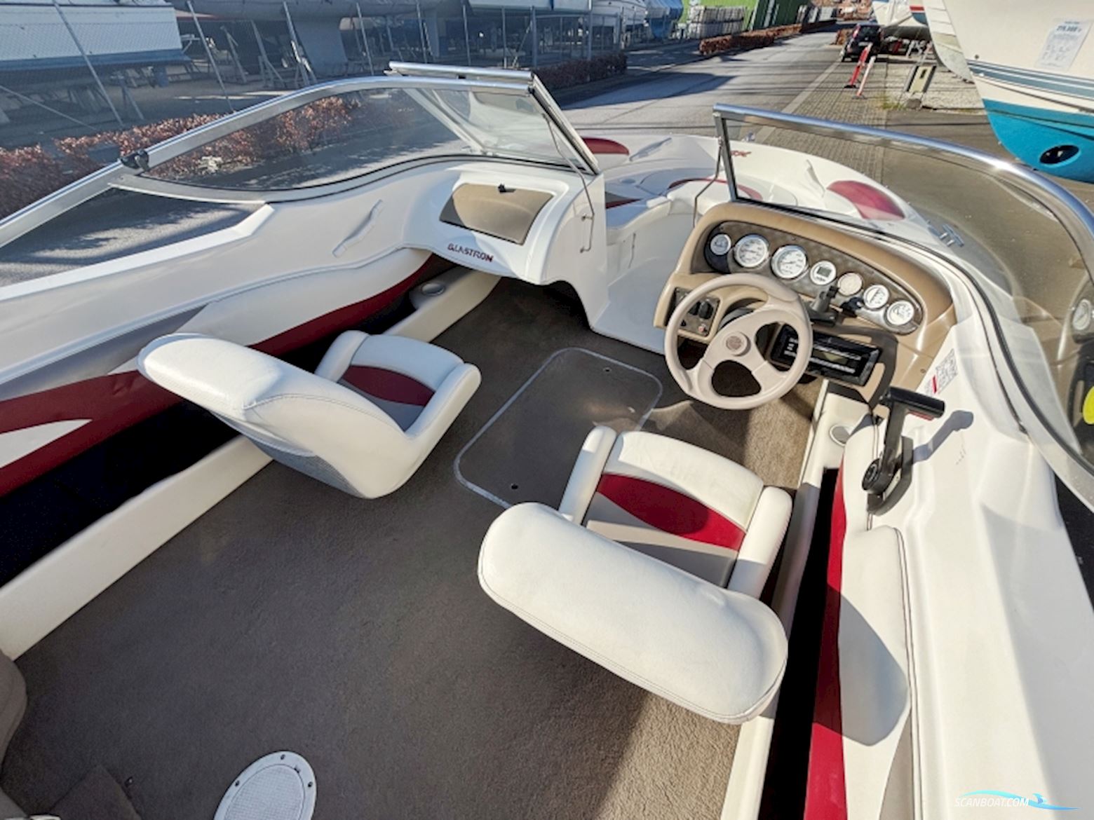 Glastron SX 170 Bowrider