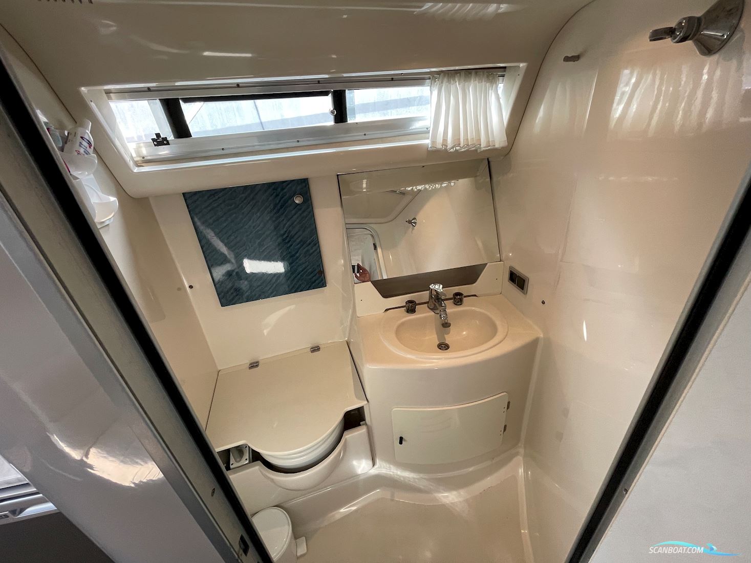 Gobbi 31 Cabin