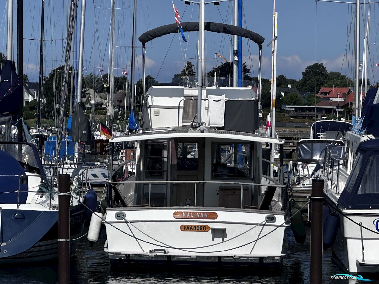 Grand Banks 32