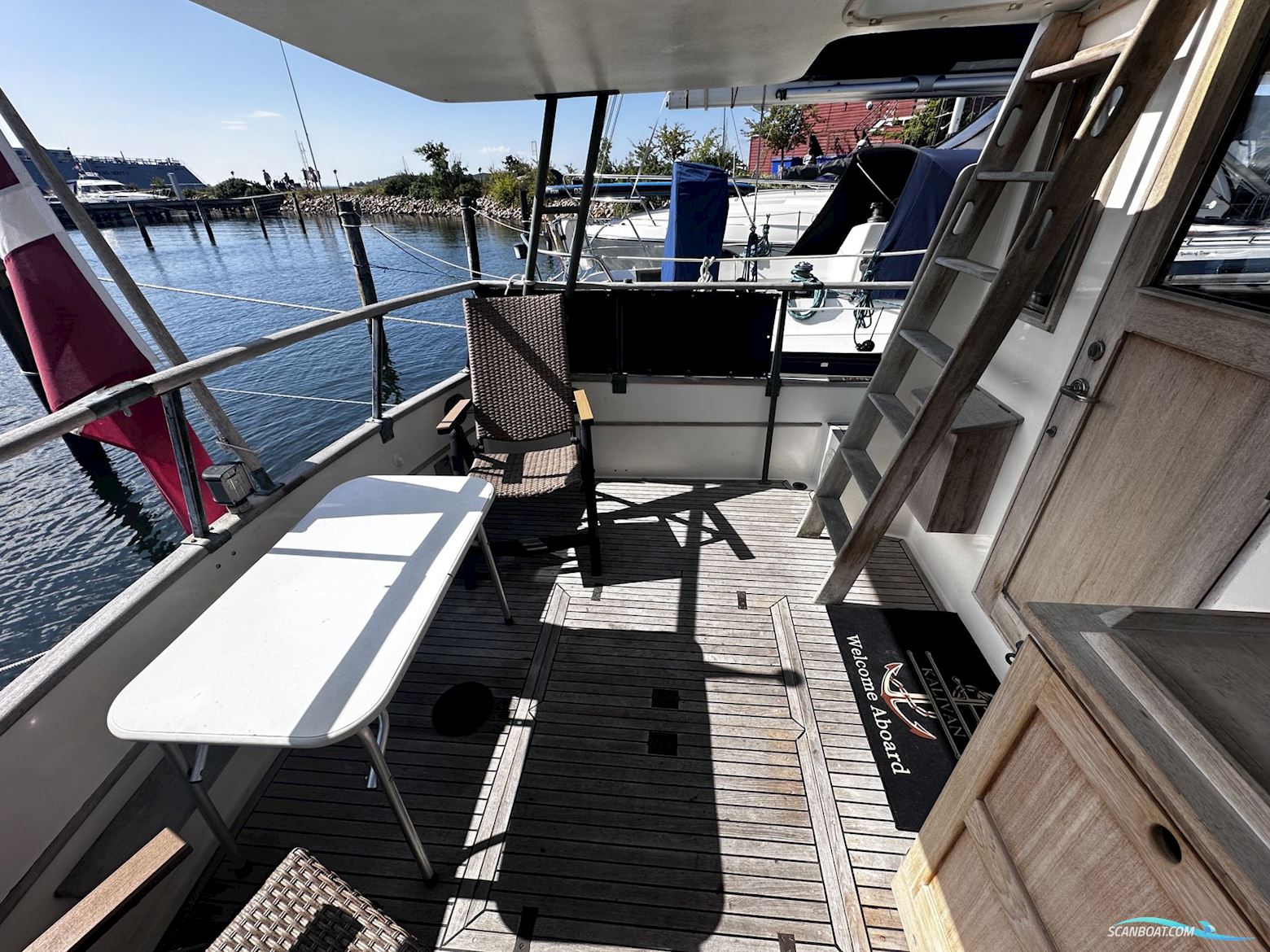 Grand Banks 32