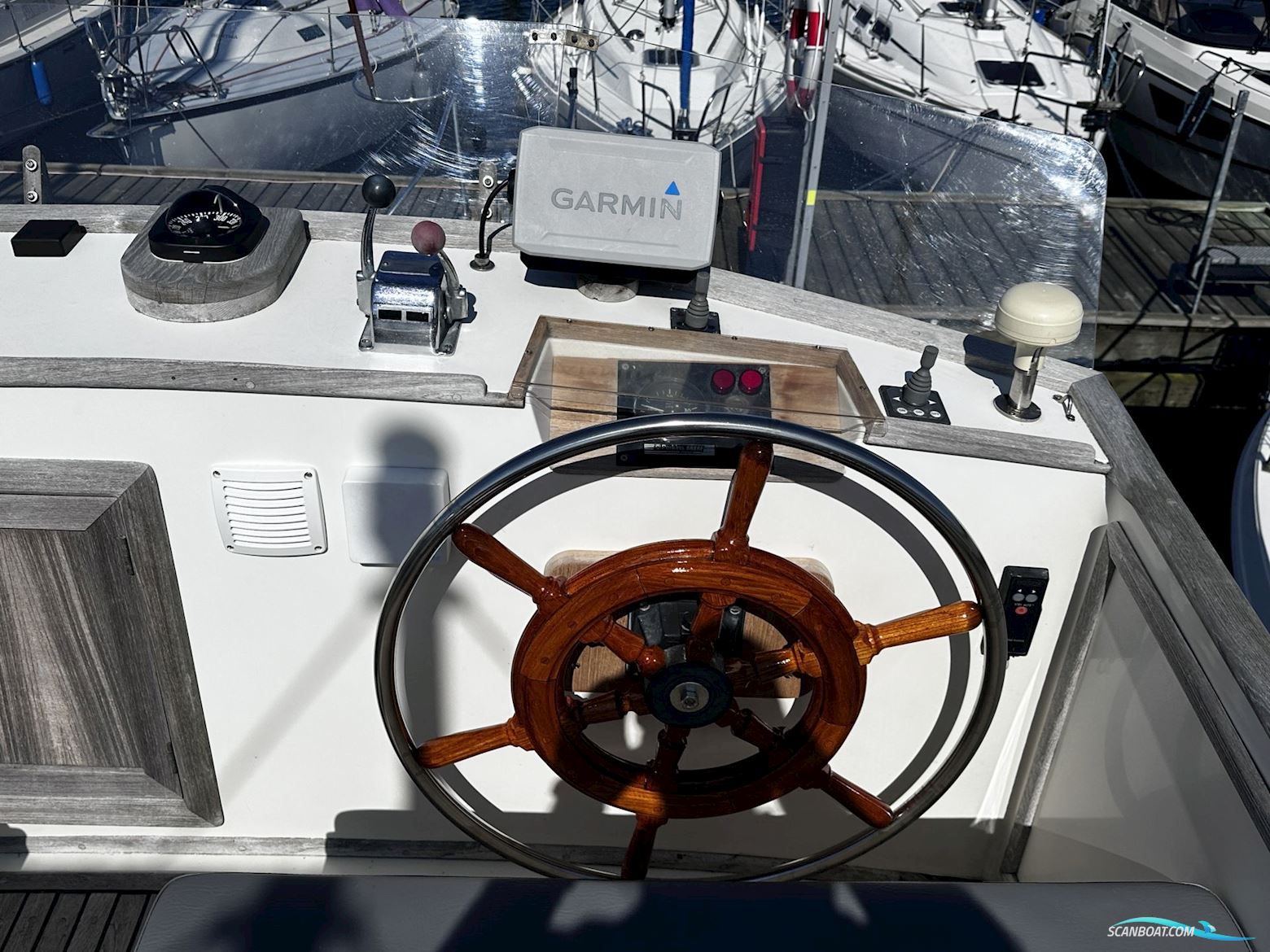 Grand Banks 32