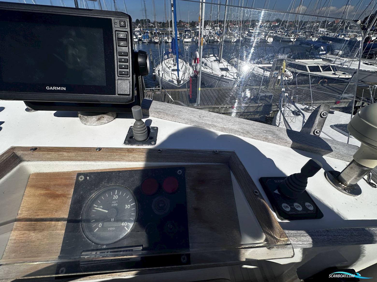 Grand Banks 32