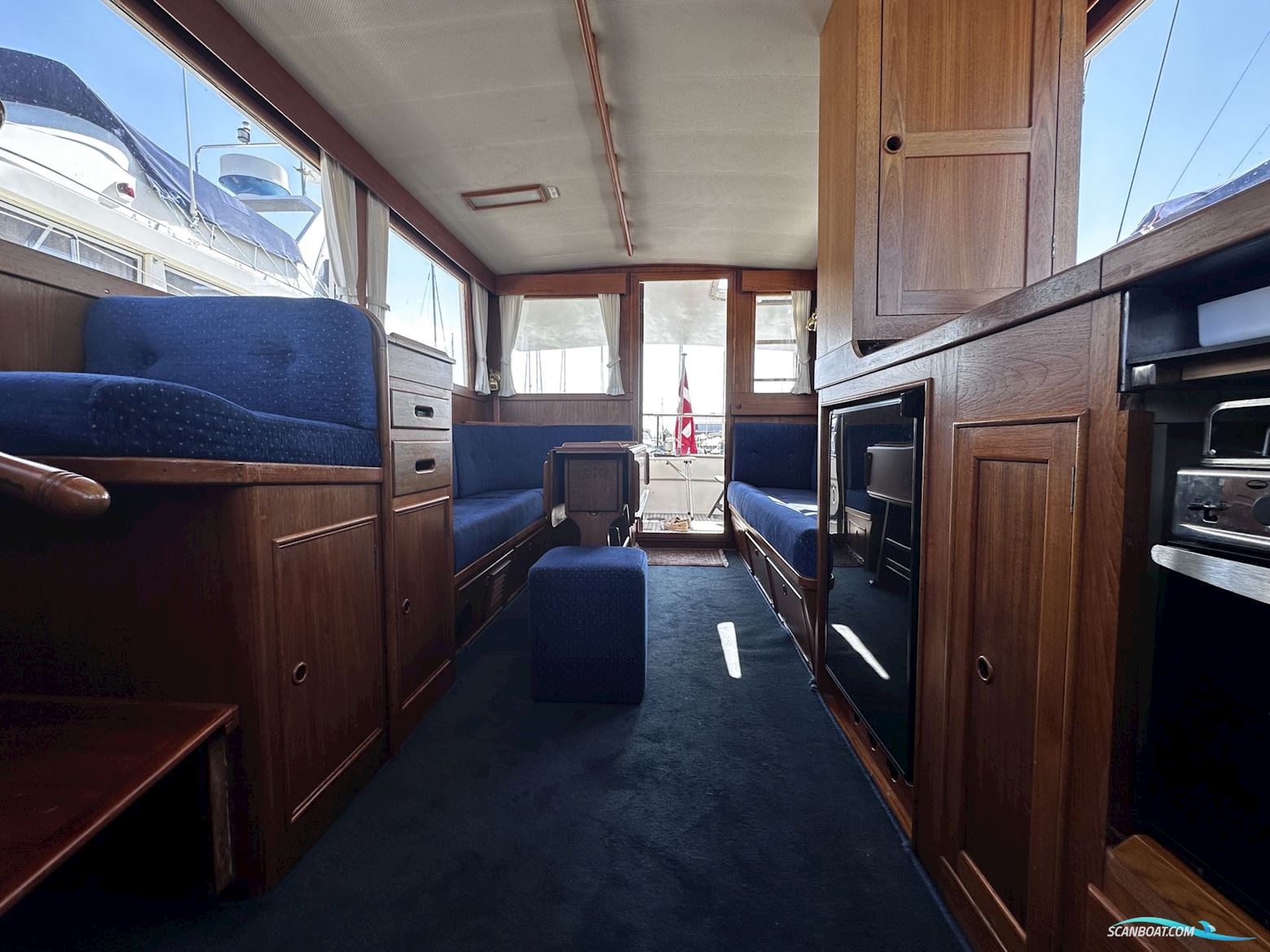 Grand Banks 32