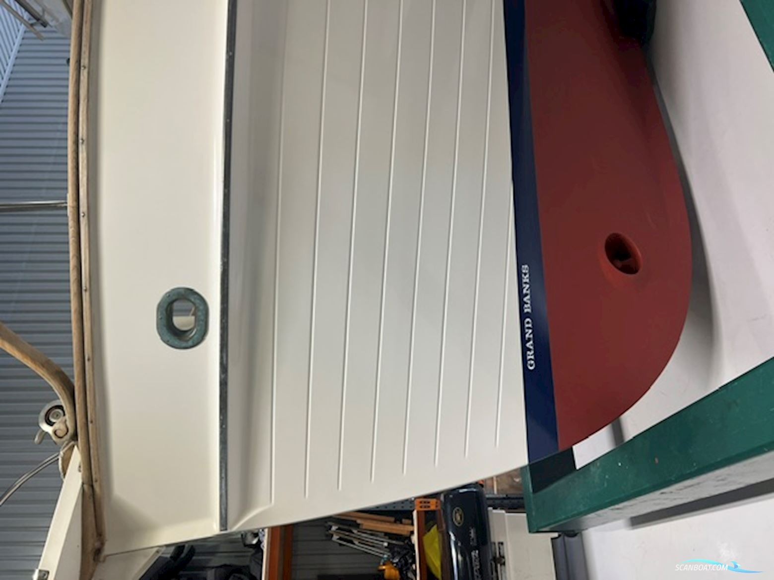 Grand Banks 32