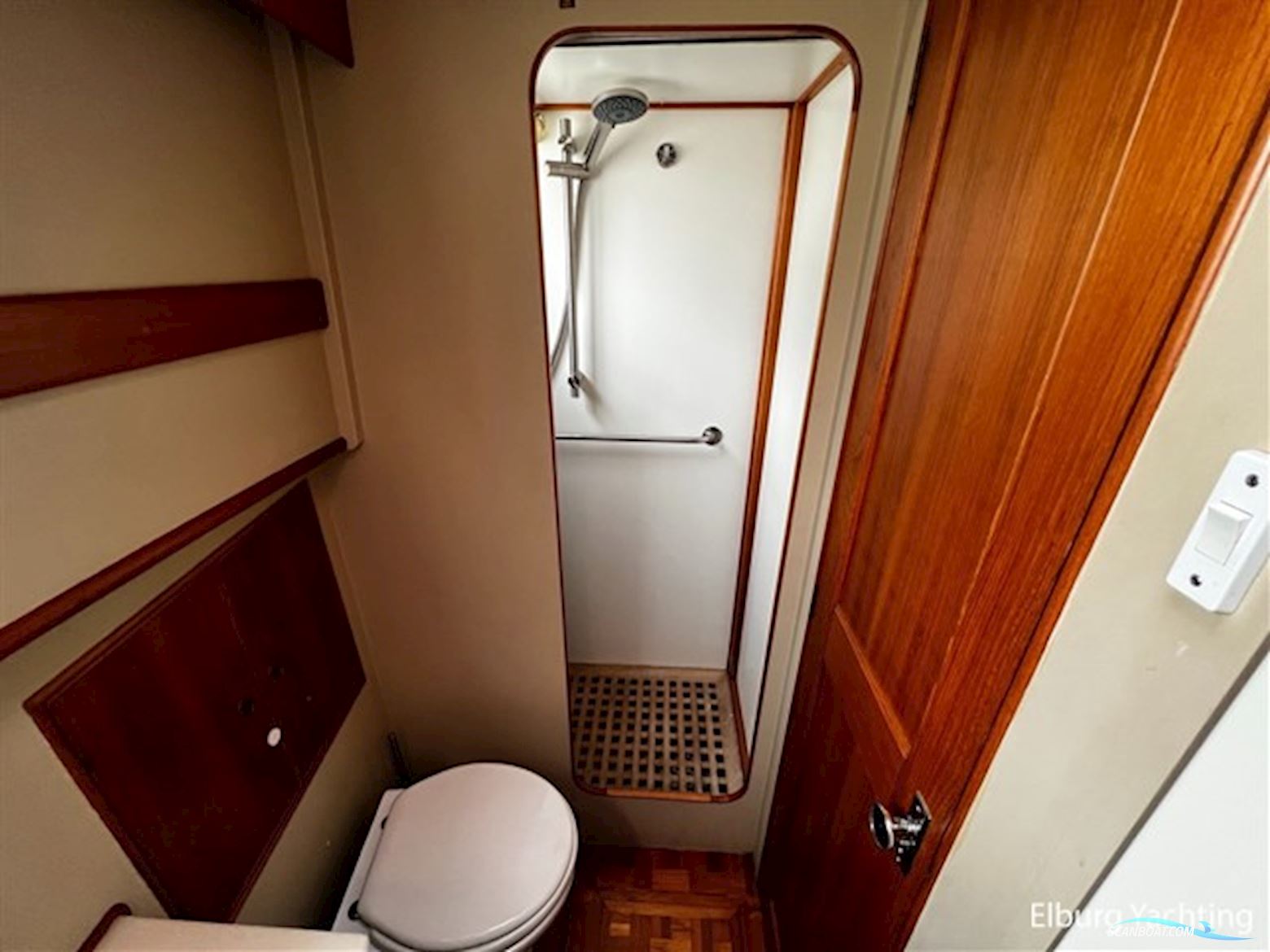 Grand Banks 42 - Motoryacht 