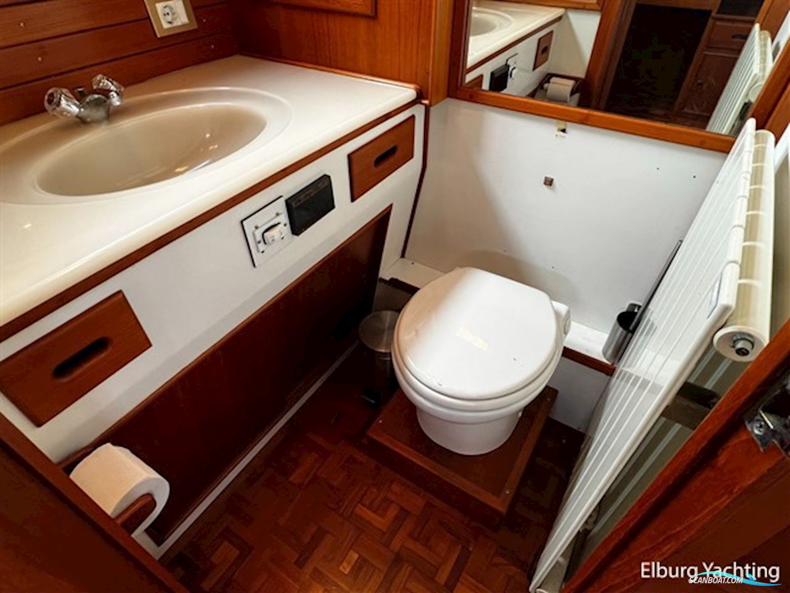 Grand Banks 42 - Motoryacht