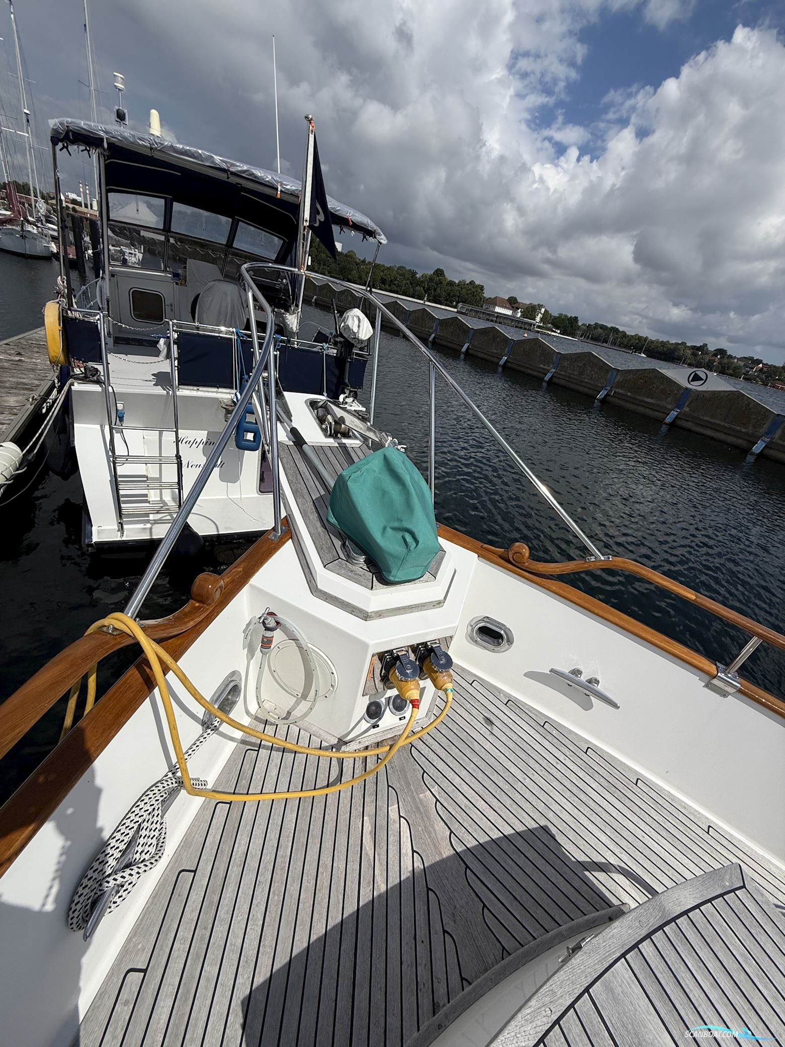 Grand Banks 42 Motoryacht