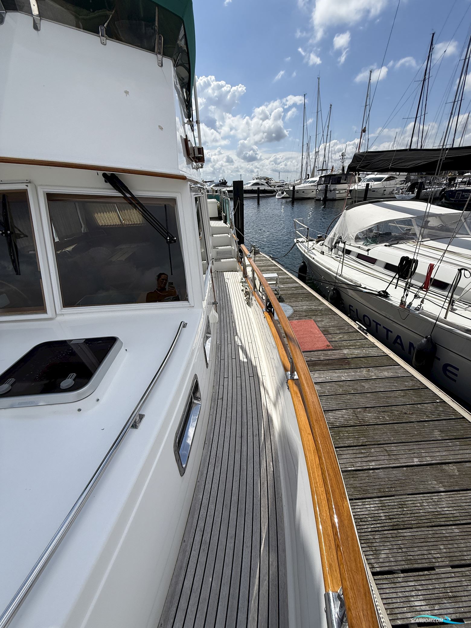 Grand Banks 42 Motoryacht