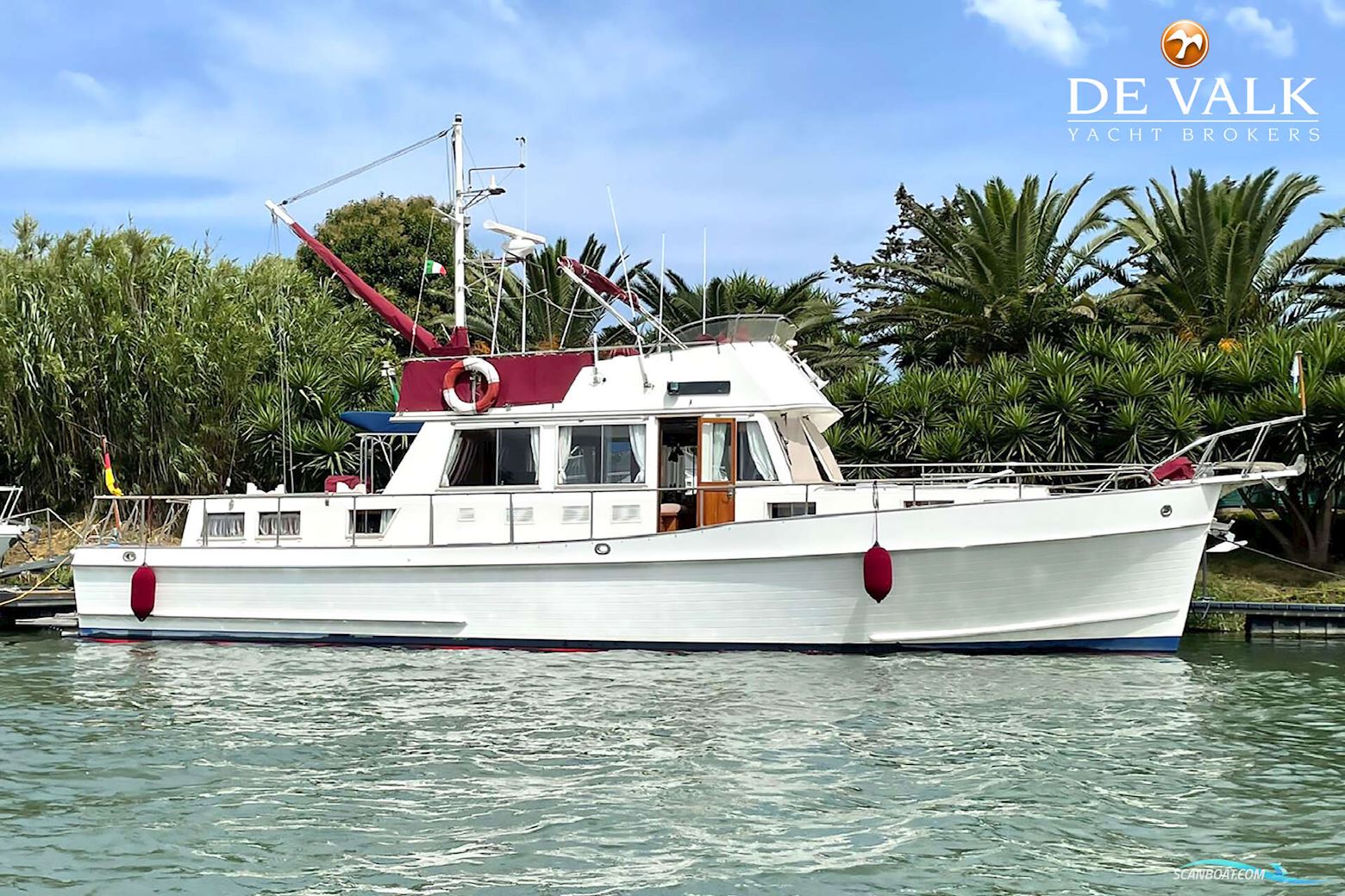 Grand Banks 46 Classic Motorboat 1993, with Caterpillar  engine, Italy
