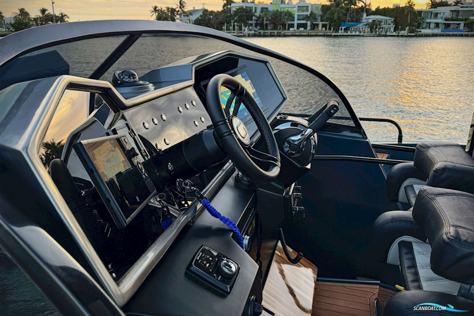 Grand Ocean 37