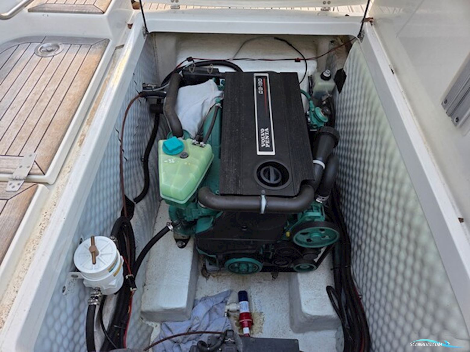 Grandezza 26 CA Med Volvo Penta D3 Diesel motor