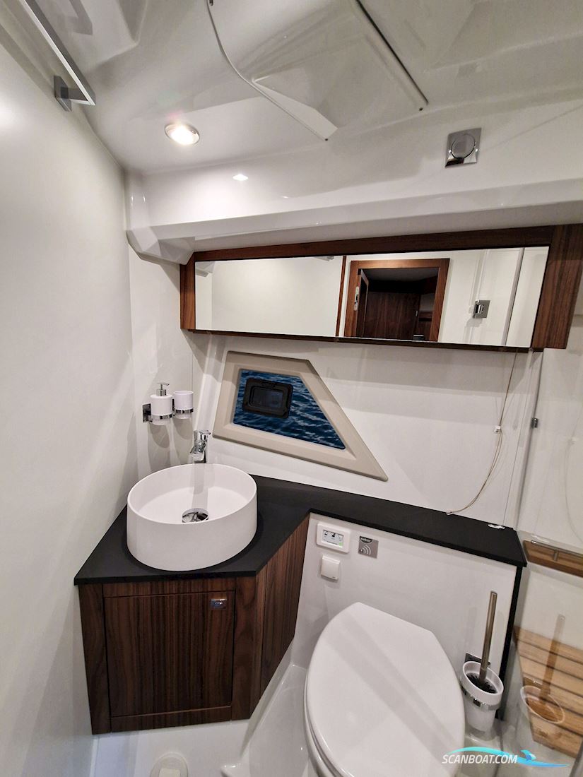 Grandezza 37 Outboard