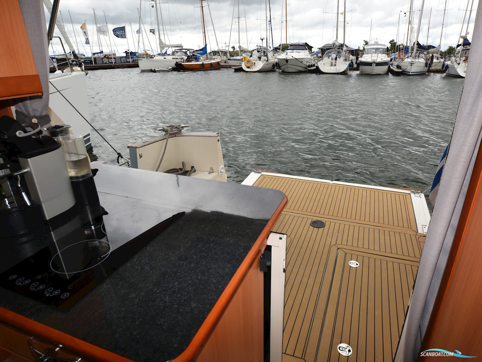 Greenline 33 Hybrid
