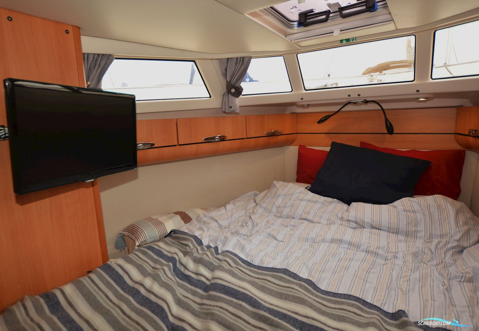 Greenline 33 Hybrid