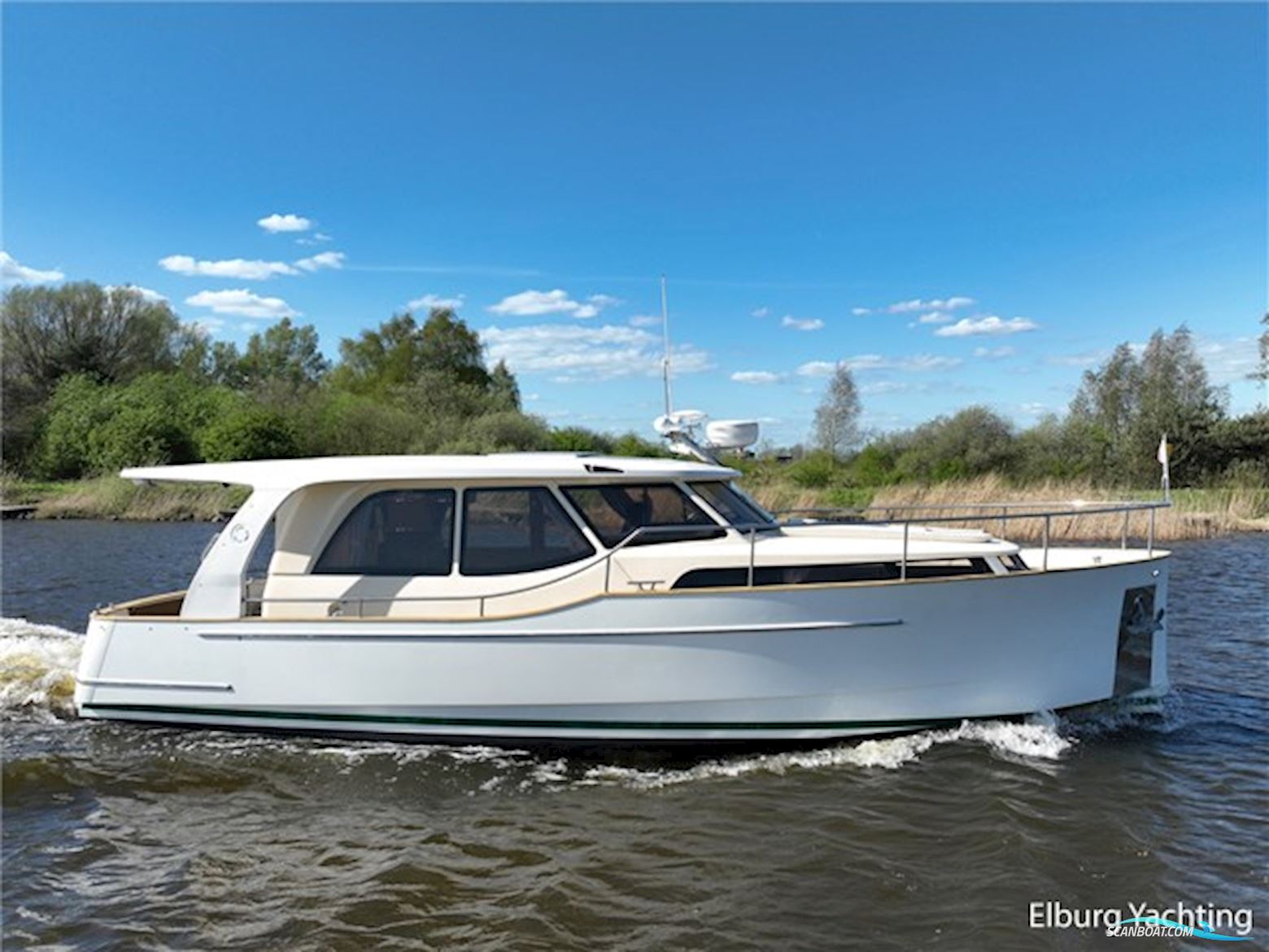 Greenline 33 Motorboat 2010, The Netherlands