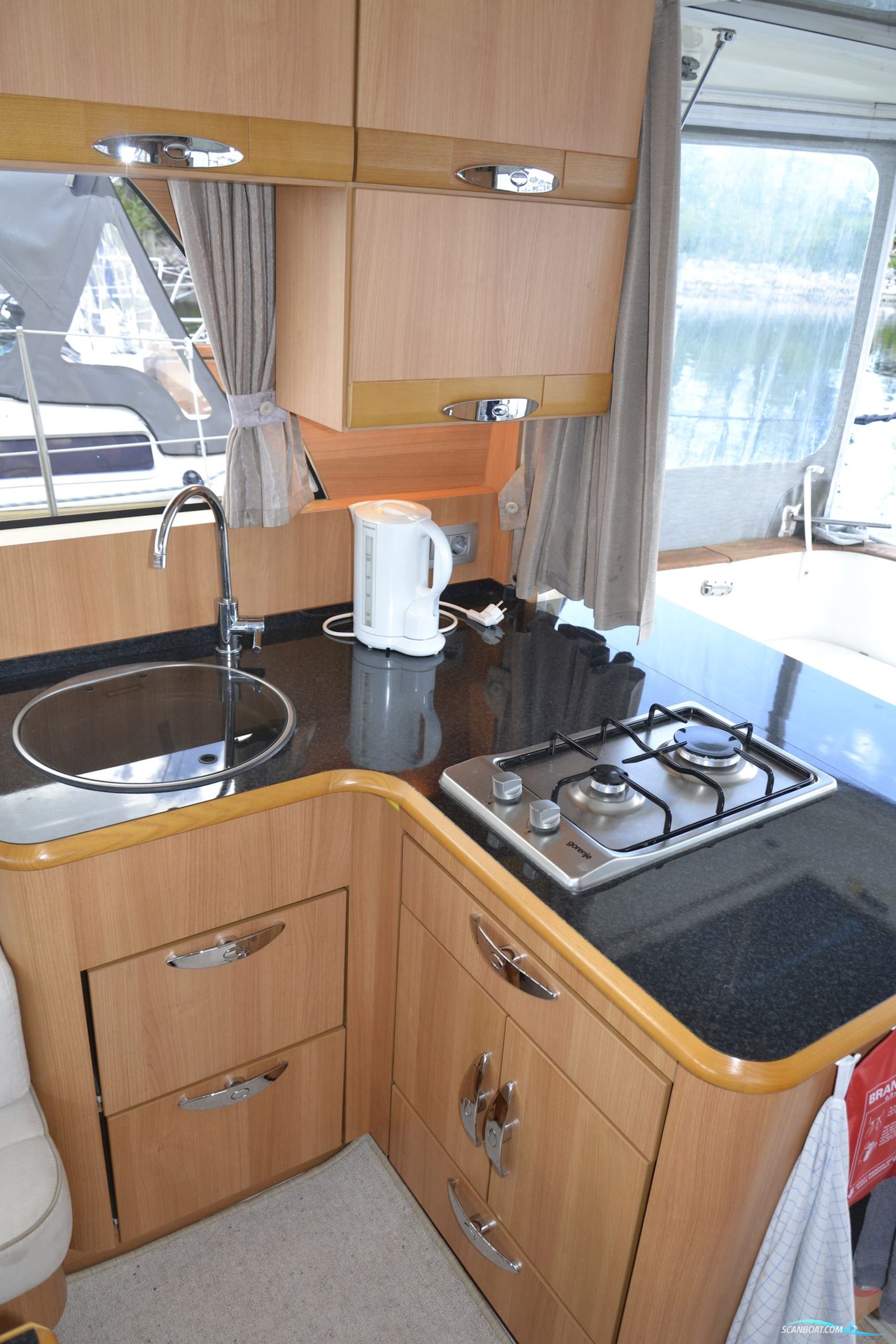 Greenline 33