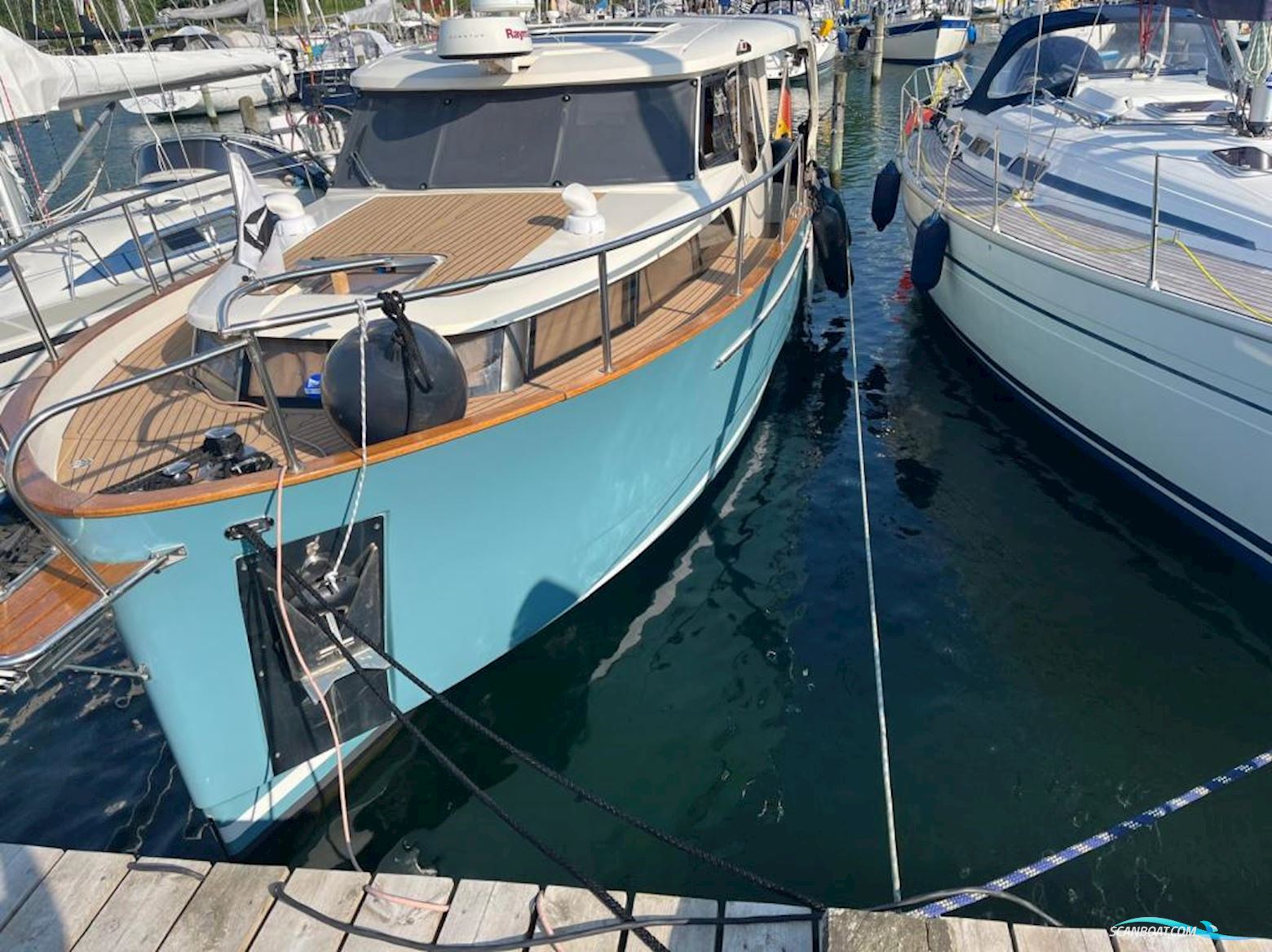 Greenline 33