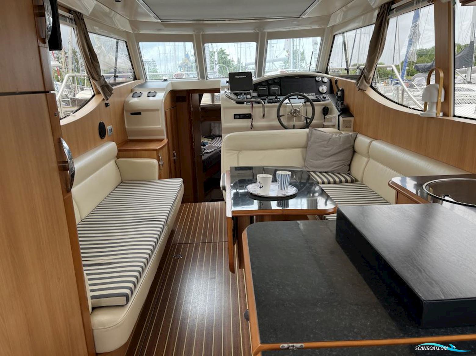 Greenline 33