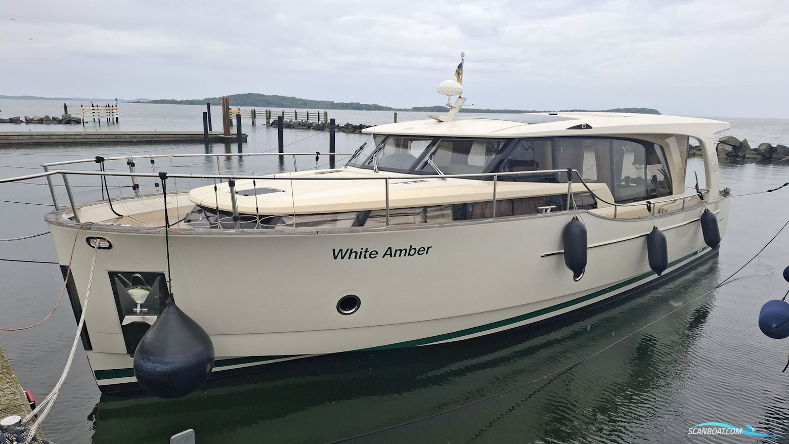 Greenline 40 Motorboat 2013, with VW Marine engine, Germany