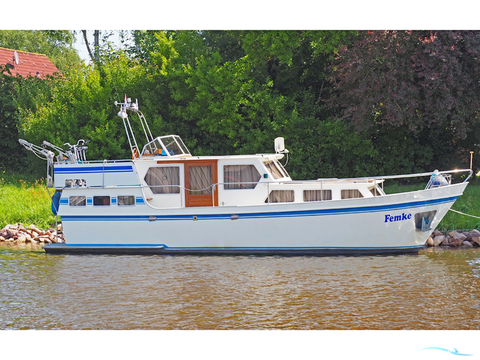 Gruno 1050 Motorboat 1986, with Ford P.K.F. Marine Fsd425 engine, Germany