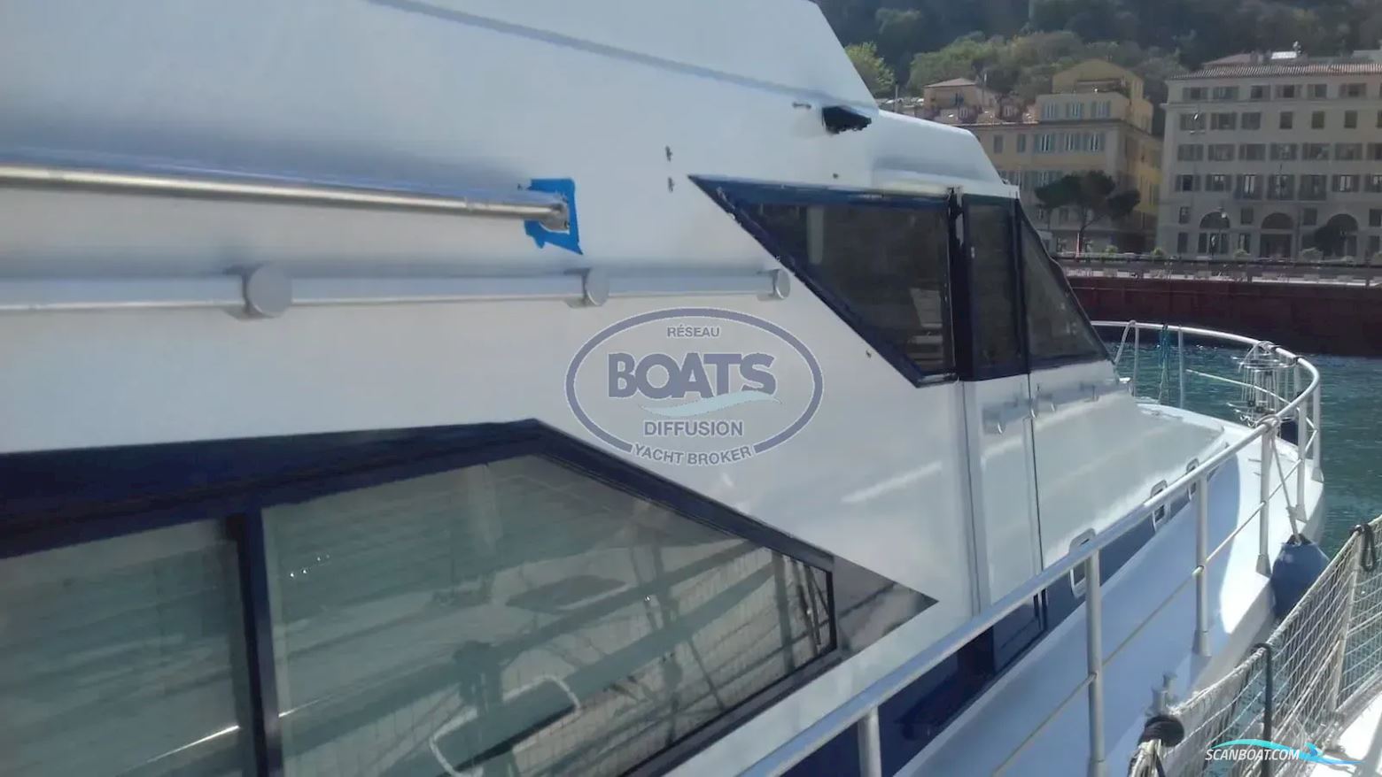 Guy Couach  1401 Fly