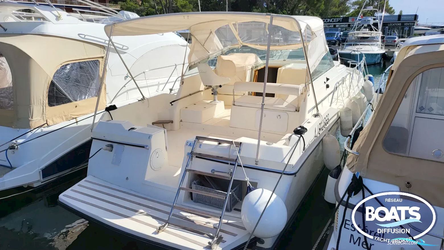 Guy Couach 1060 SUNDECK Motorboat 1996, with IVECO engine, France
