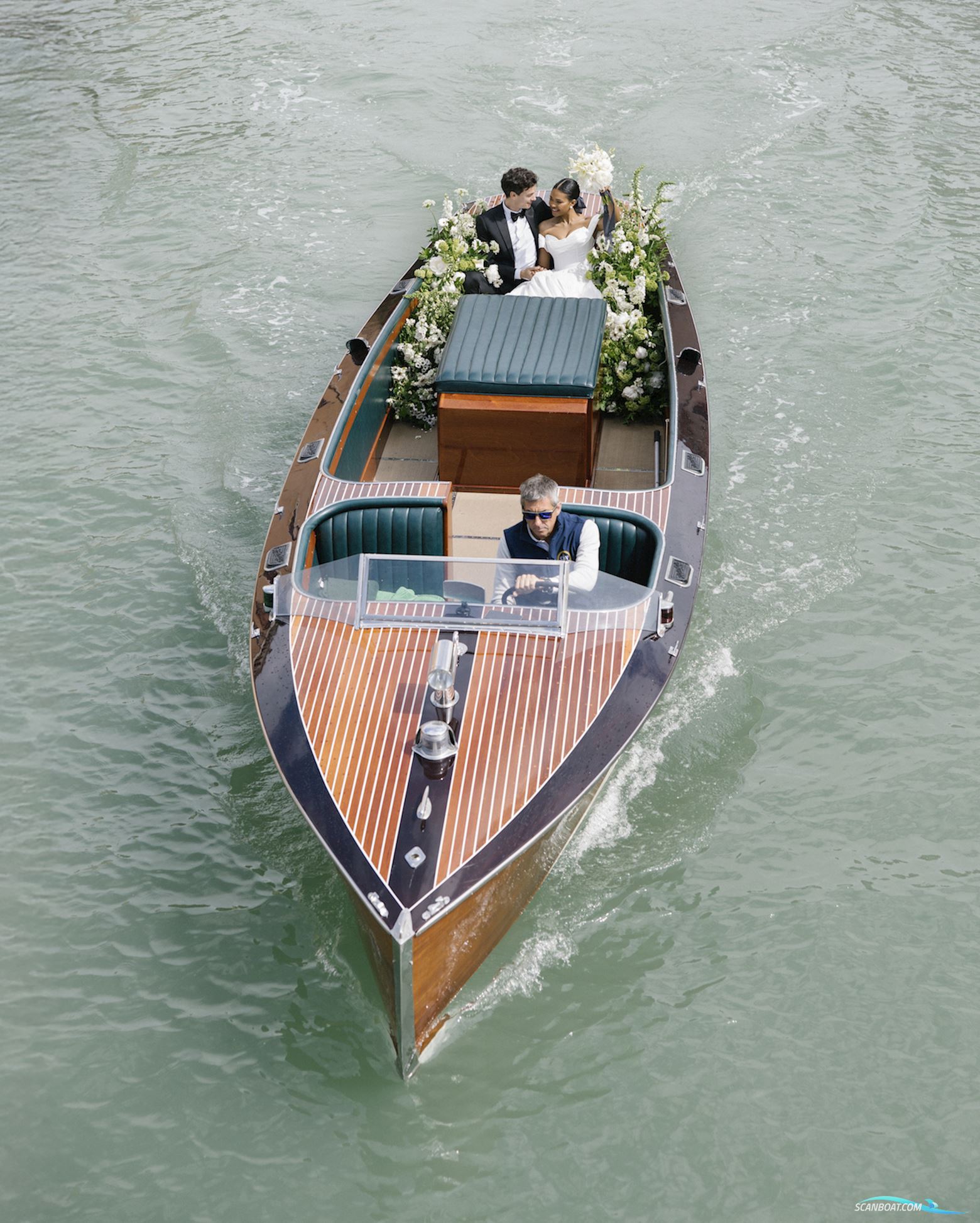 Hacker-Craft Classic Tender