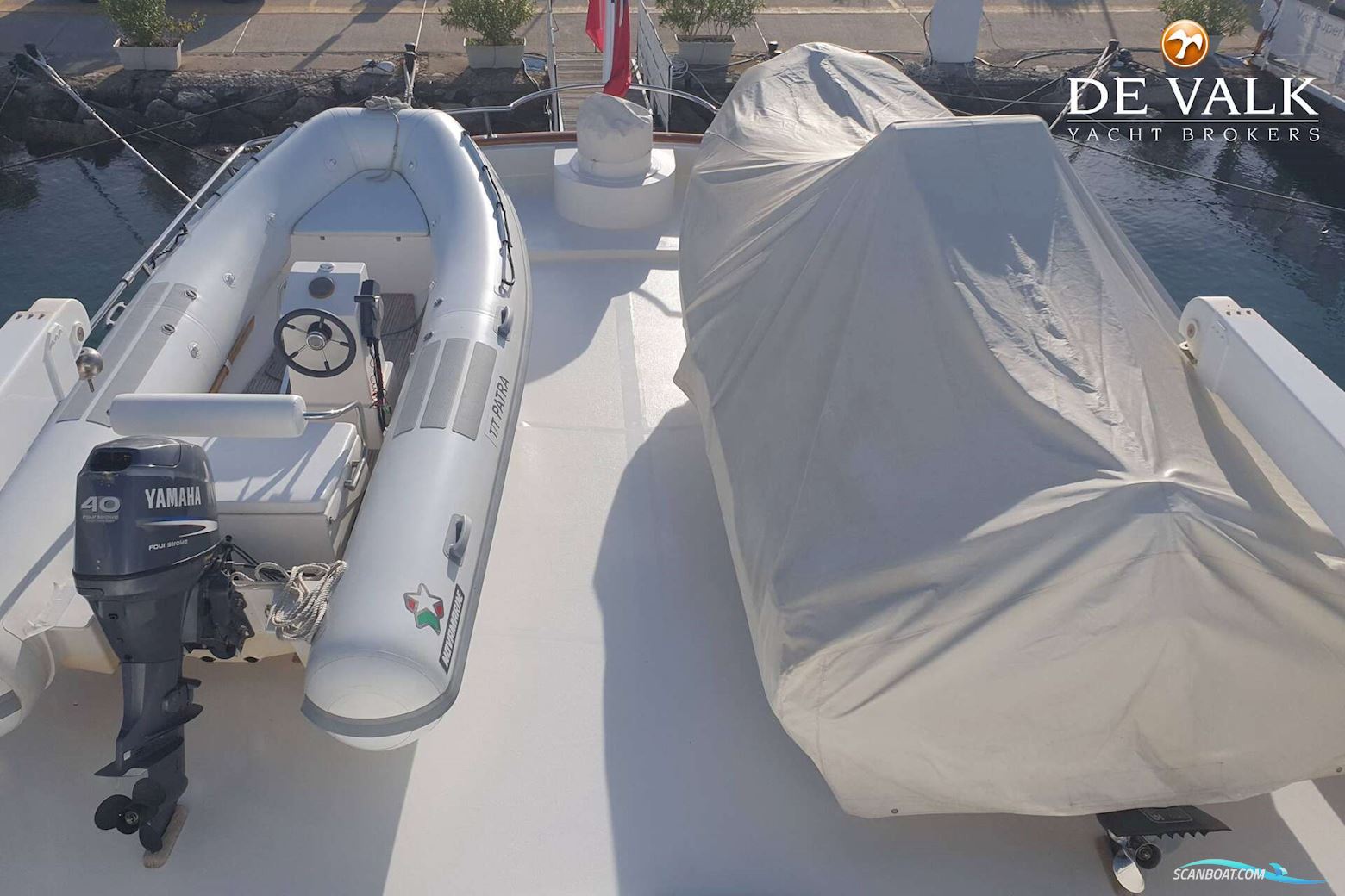 Hall Russell and Co Navetta